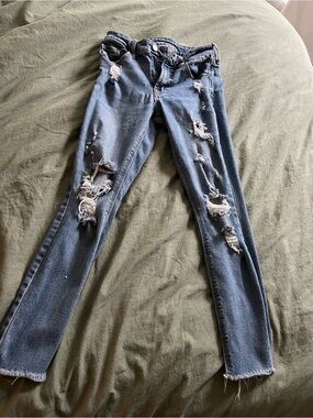 Old Navy Blue Women’s Ripped Jeans